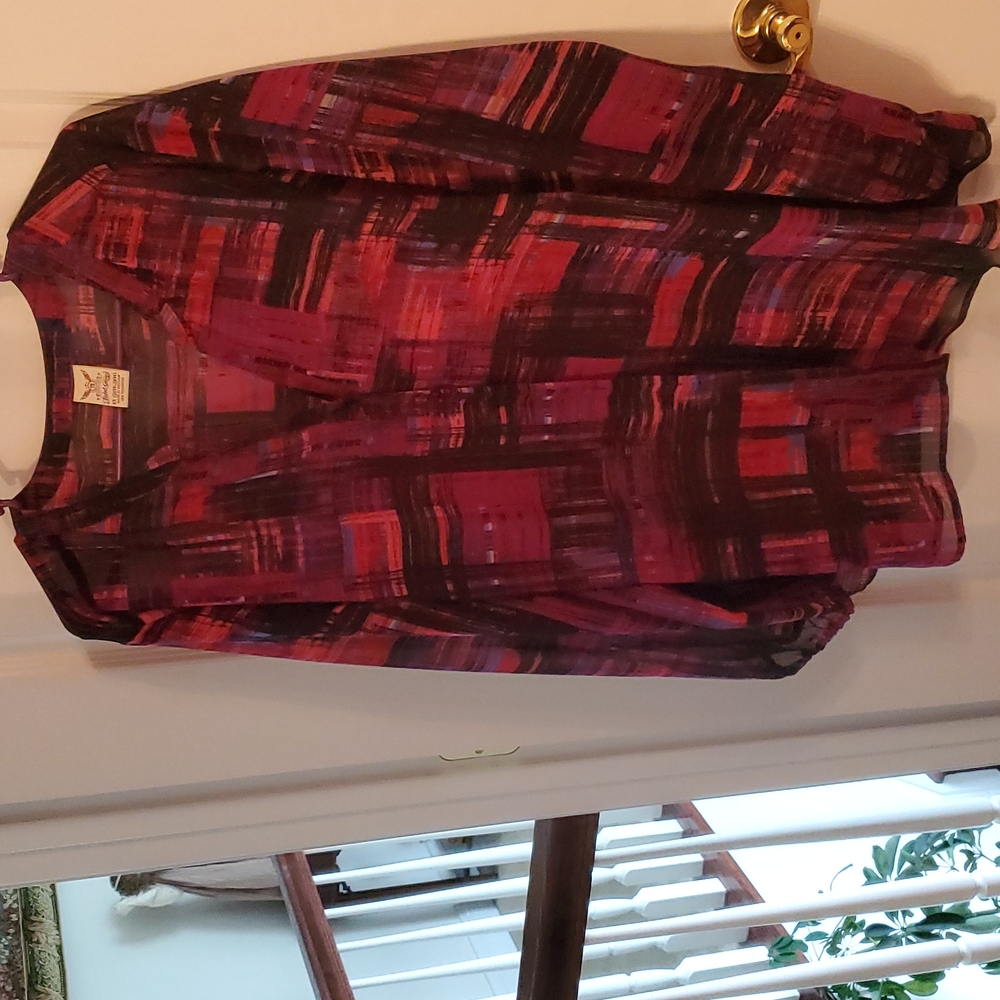 Blouse - Picture 2 of 3